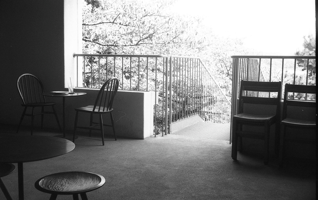 LOG Cafe
