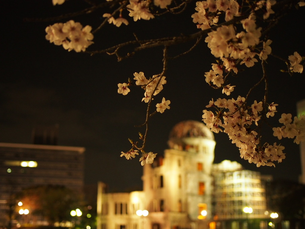 桜と...