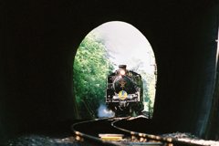 トンネル入り口
