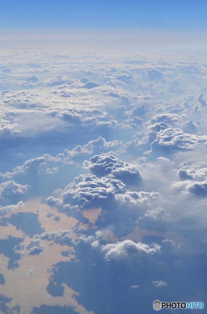 日本海上空