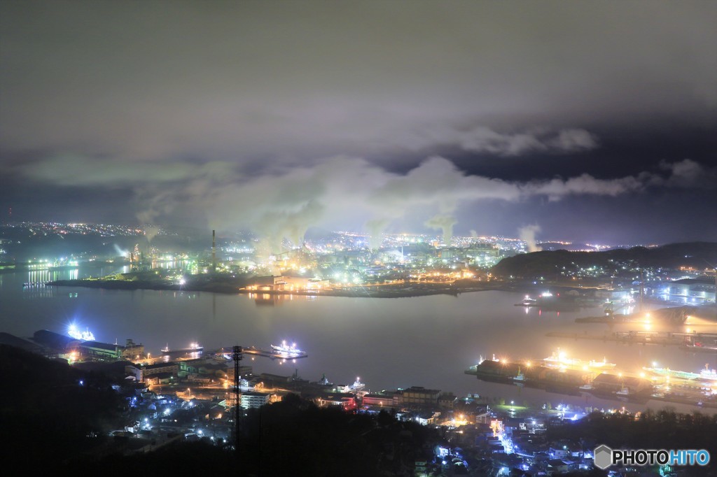 霧が去った夜の室蘭