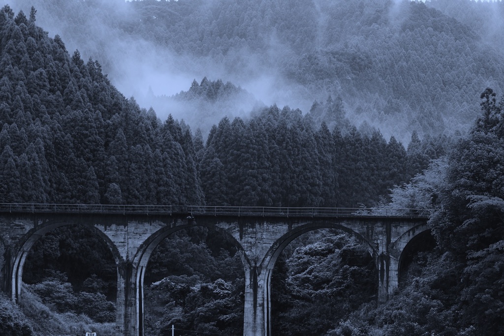 石橋のある風景