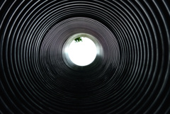 梅雨空の下で５