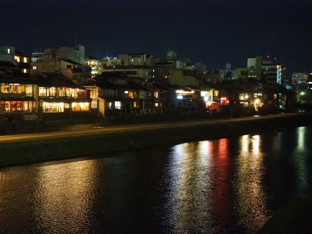 夜の鴨川