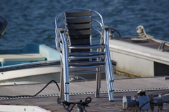 ひっそりと・・