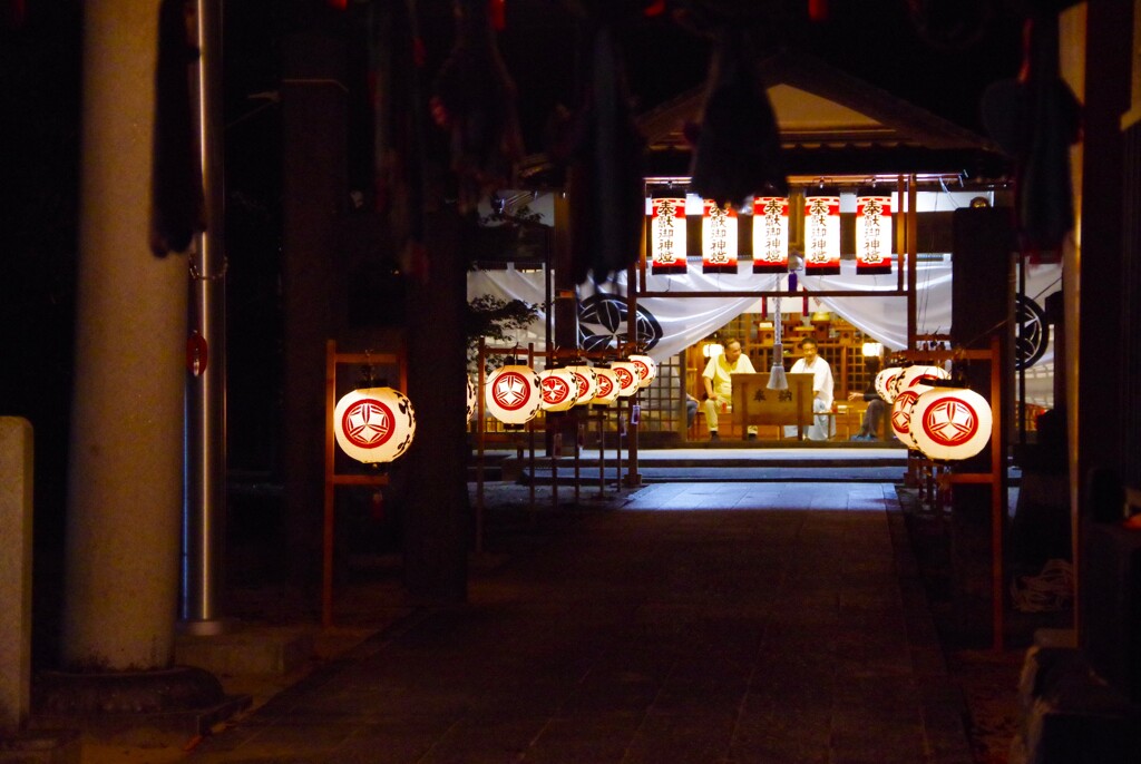祭り前夜