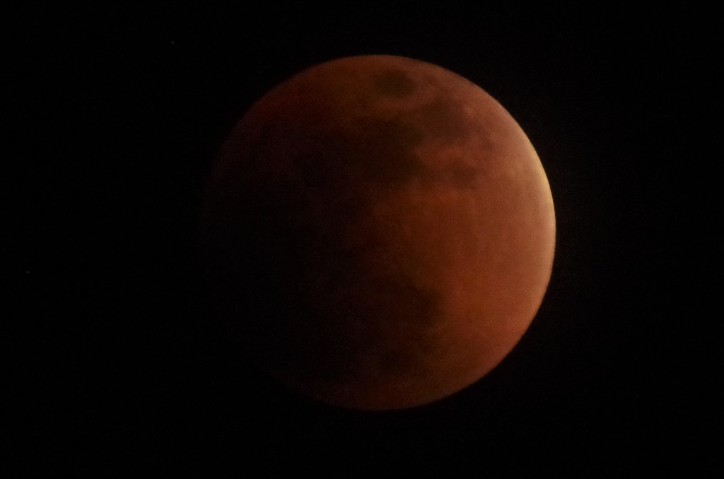 今日の月食 (3)