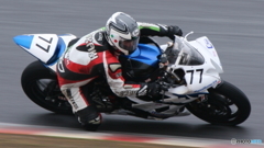 ST600_77_新垣敏之選手_YZF-R6_1
