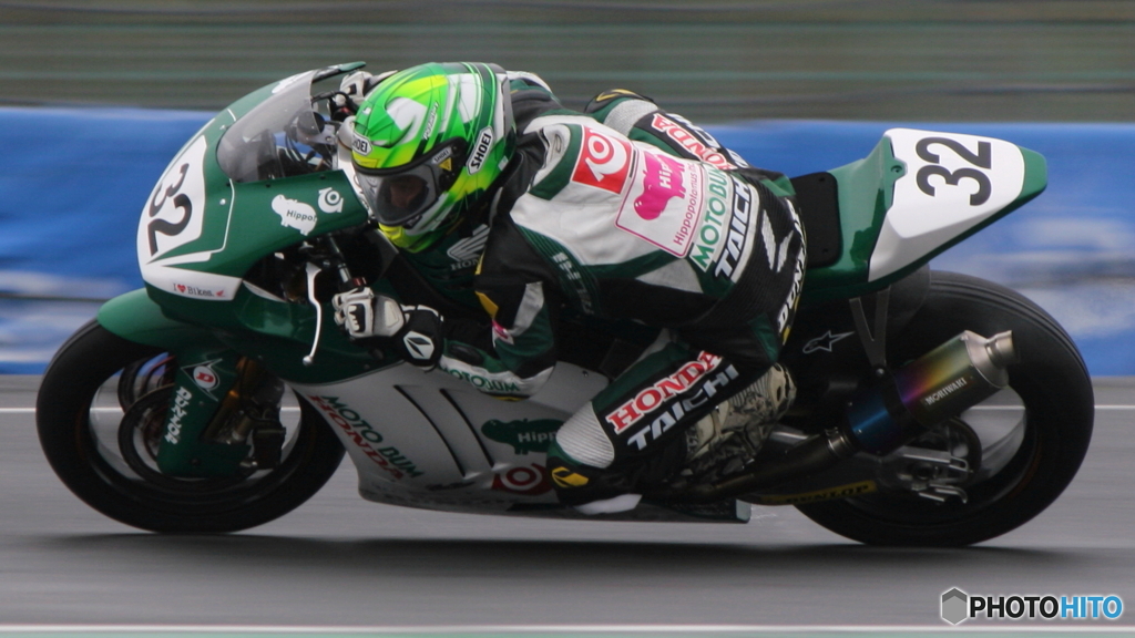 J-GP2_32_榎戸育寛選手_KALEX_4