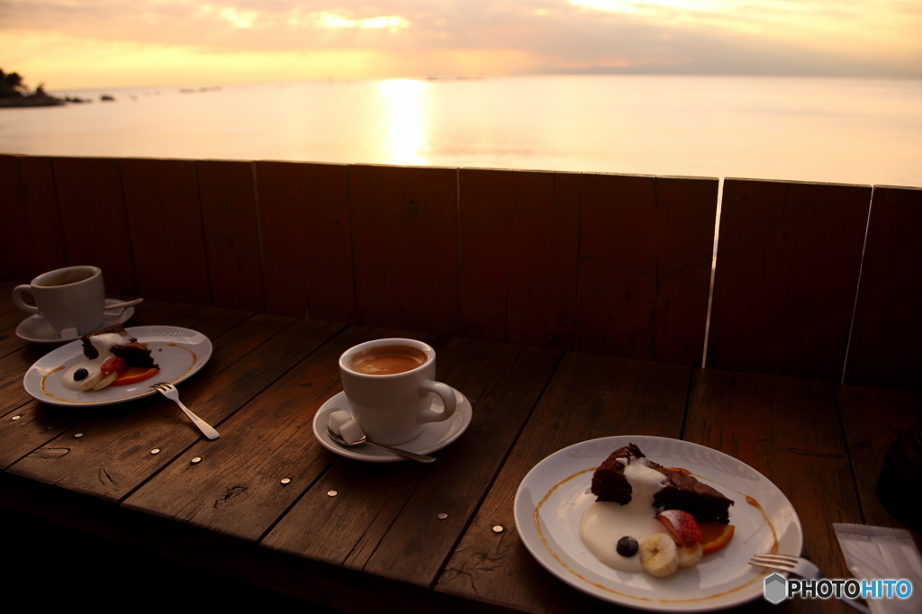 カフェで夕日でも