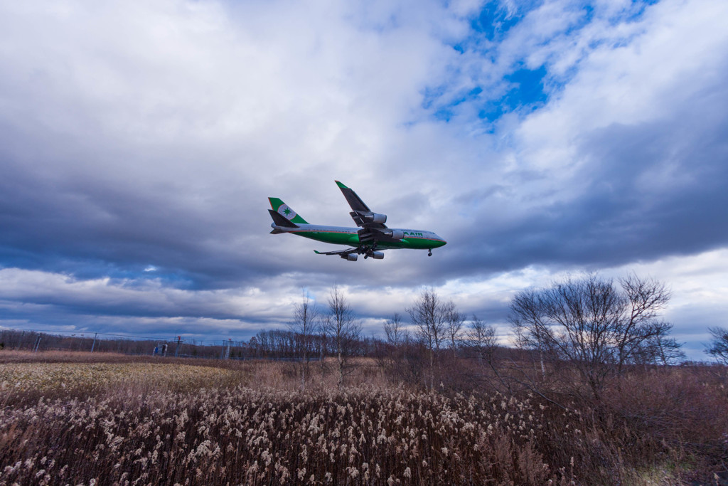 EVA 747 .