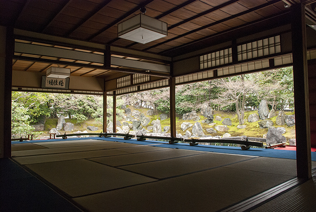 庭のある風景