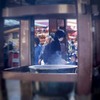 DSC05586. 少年と母