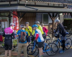 DSC05782. 自転車ツーリングの外国人