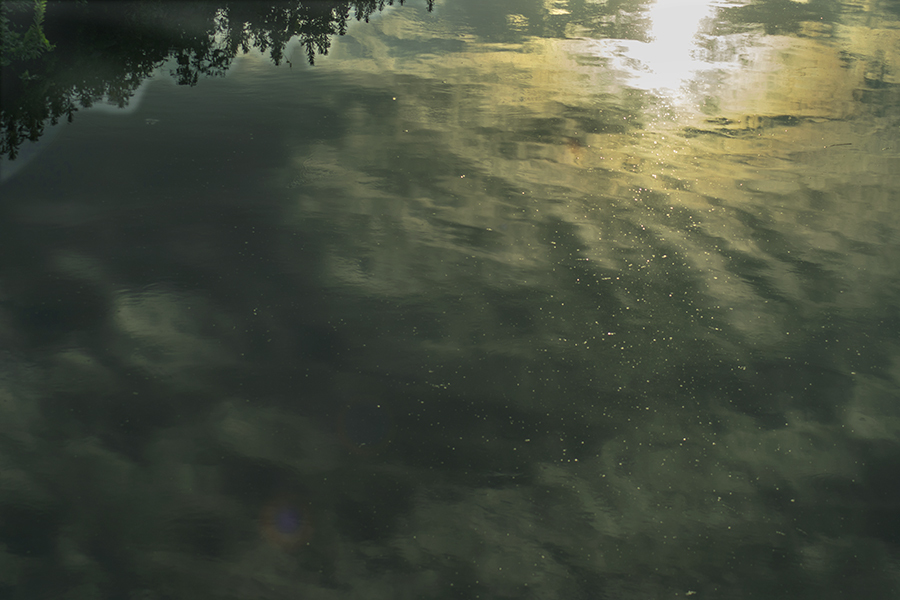 DSC03458 川は流れる