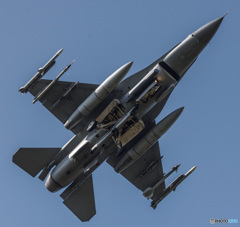 戦闘機　事始め－１