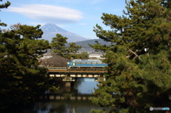 富士山に雲