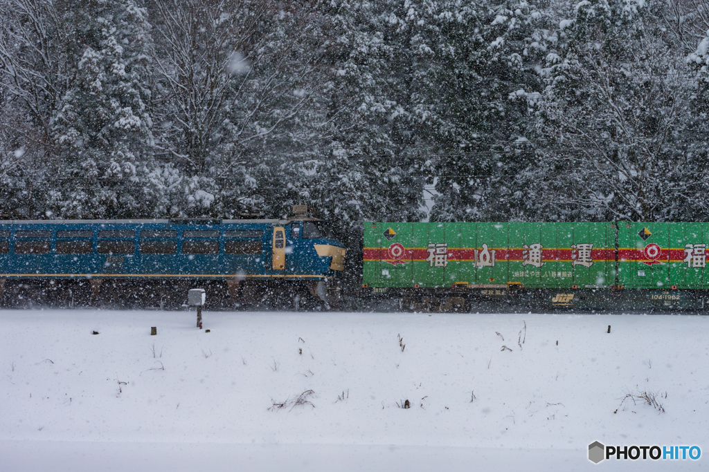 2018.1.30 EF66 30 雪の中を行く56レ福山レールエクスプレス