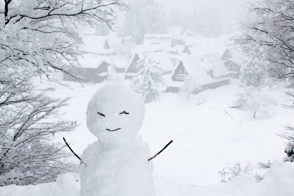 雪の相倉合掌造り集落