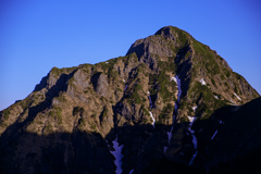 阿弥陀岳の御姿