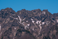 岩！