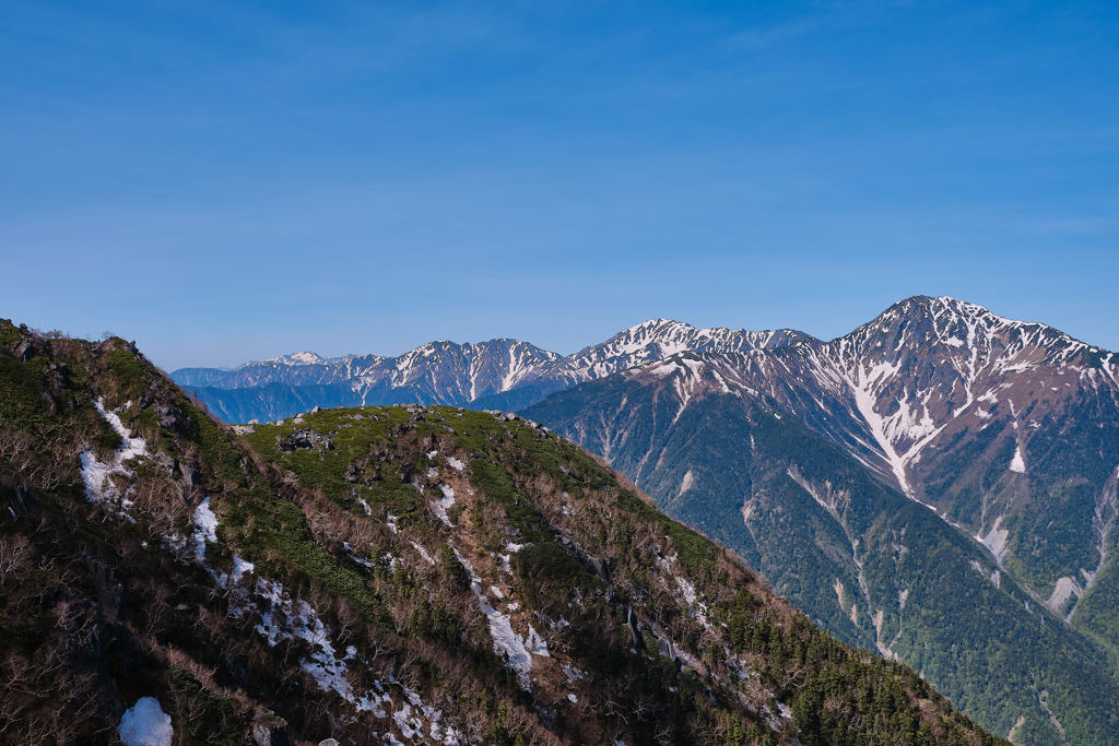 迫る白峰三山