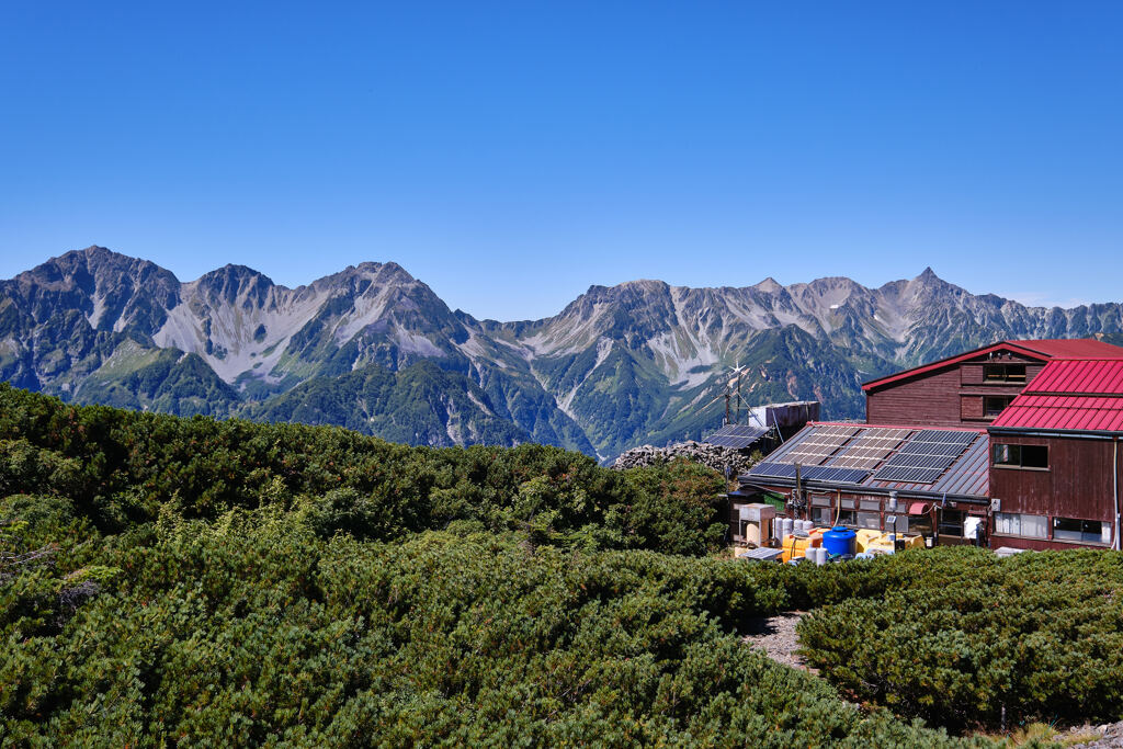 山小屋と