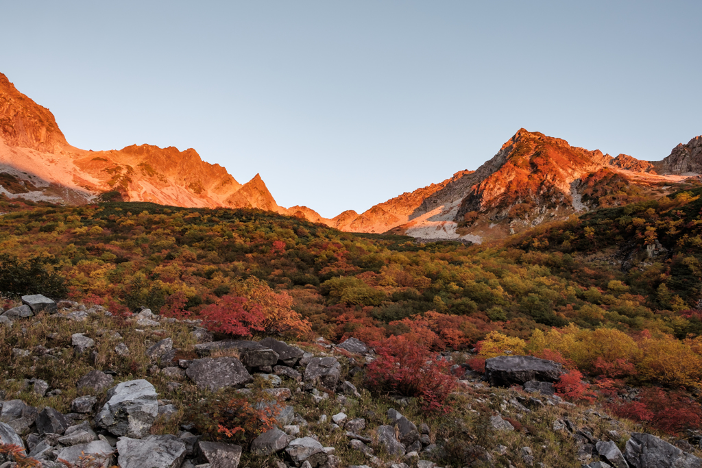 紅の山
