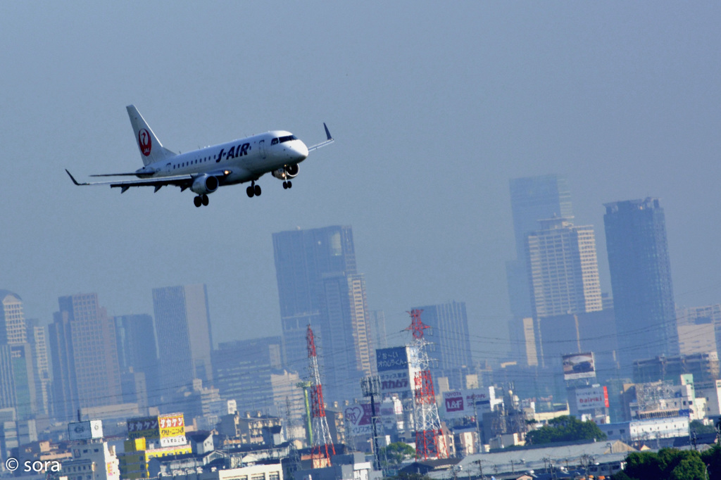 都会と飛行機
