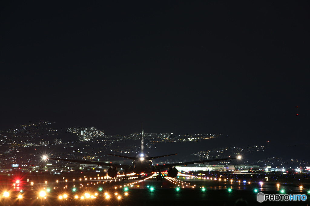 伊丹空港の夜景（2016年3月）