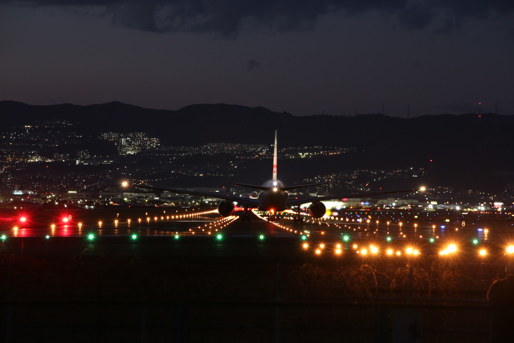 伊丹空港の夜景（2017年1月）