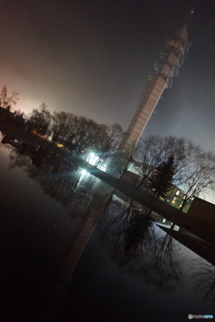 夜の電波塔