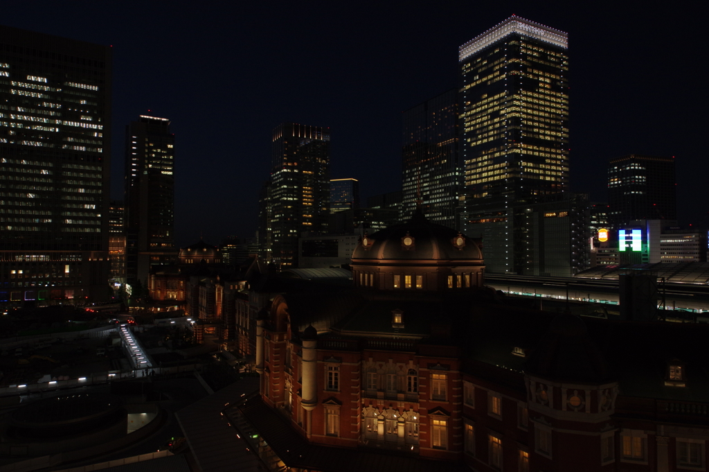 東京駅夜景（１）