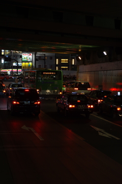 新宿・大ガードの夜景（３）