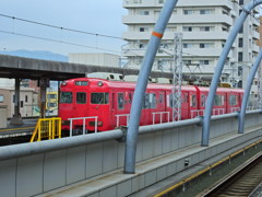名鉄の赤い電車