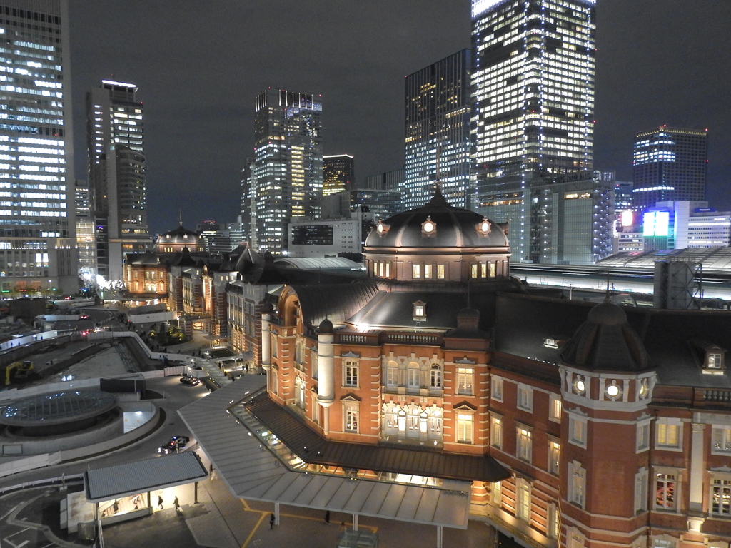 東京駅ライトアップ