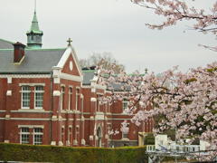 東京国立近代美術館工芸館