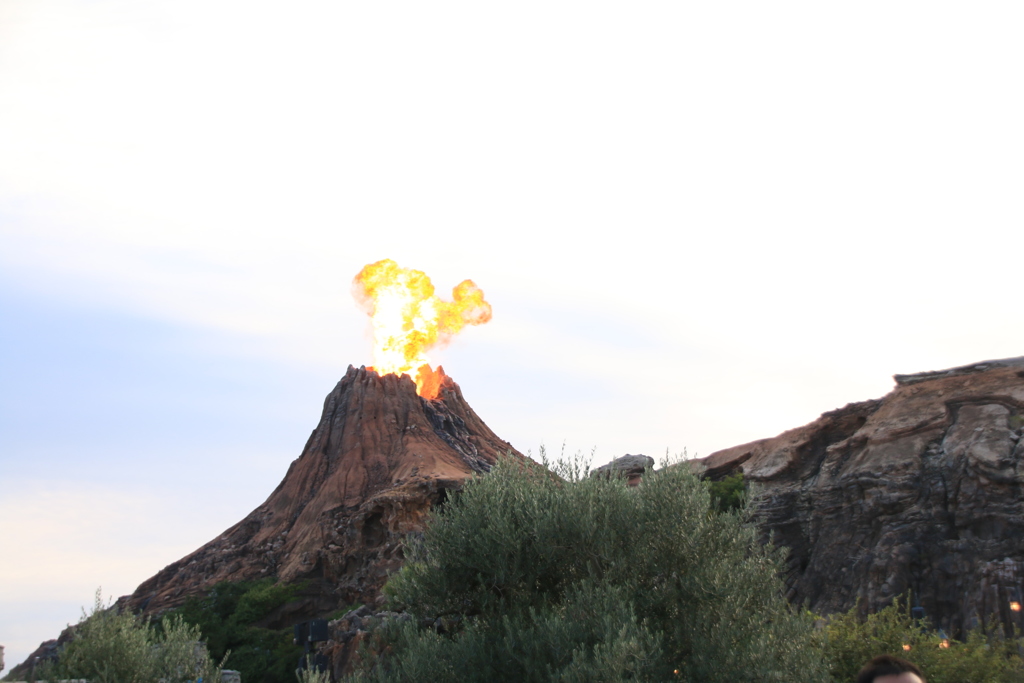 プロメテウス火山