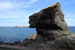 居組穴見海岸ライオン岩