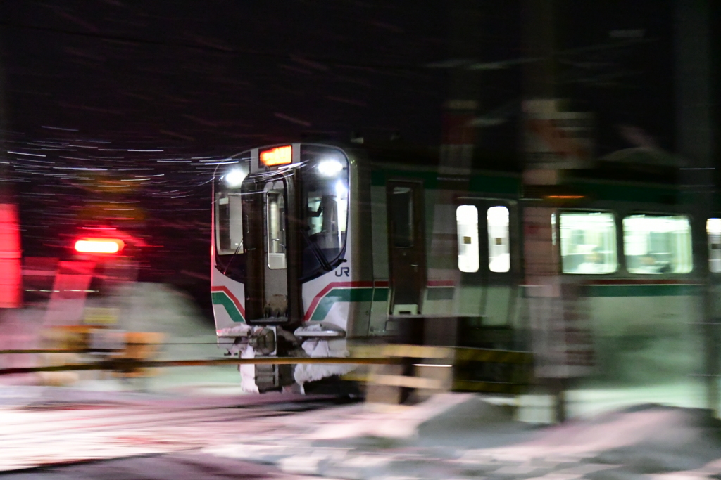 夜の磐越西線 猪苗代