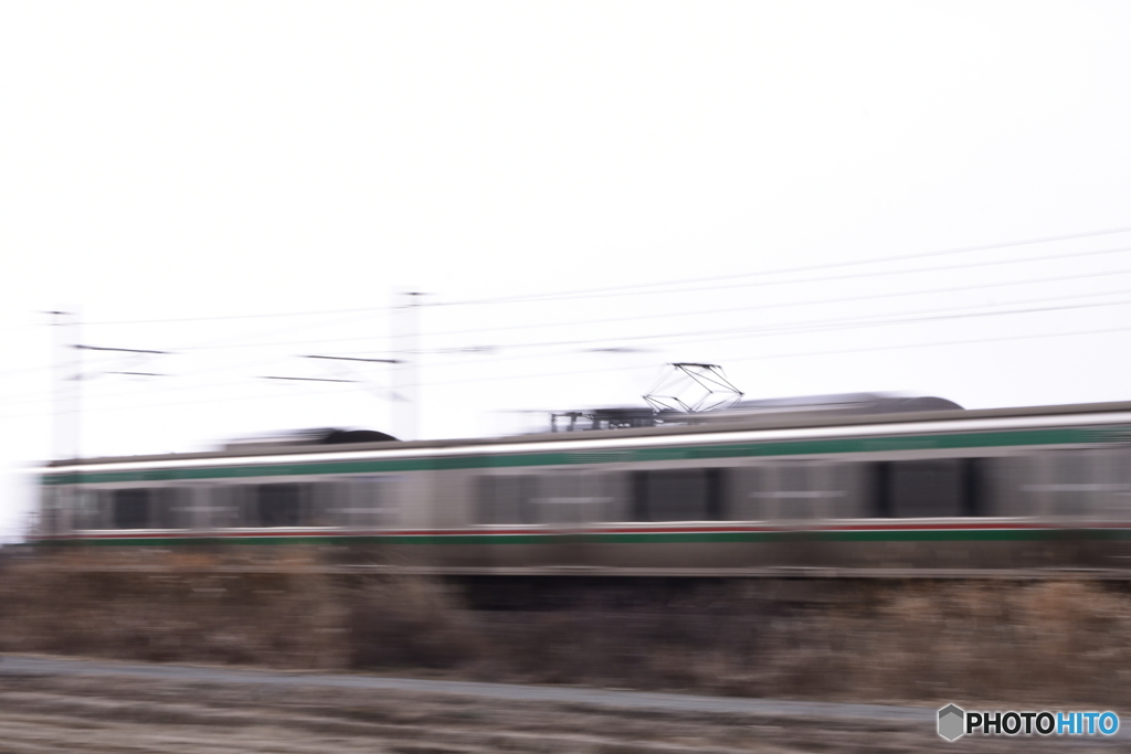 701系と721系すれ違い…