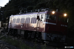 工臨
