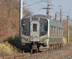 東北本線下り 落葉掃き