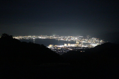 夜の宝石？