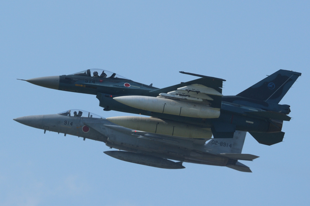 岐阜基地　F-2　F-15 