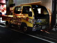 自転車屋さんの前に‼︎
