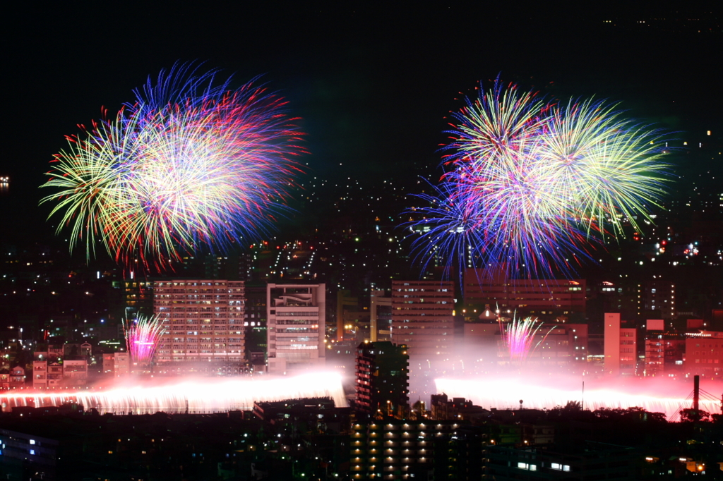 川下に光る