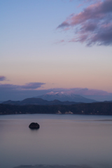 摩周湖と斜里岳