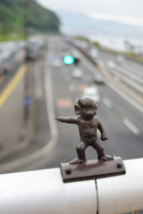 おさるさん、あっち！！