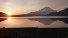 本栖湖からの富士山